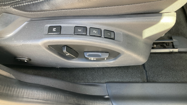 Volvo Xc60 D4 [190] SE Lux Nav 5dr Geartronic Diesel Estate